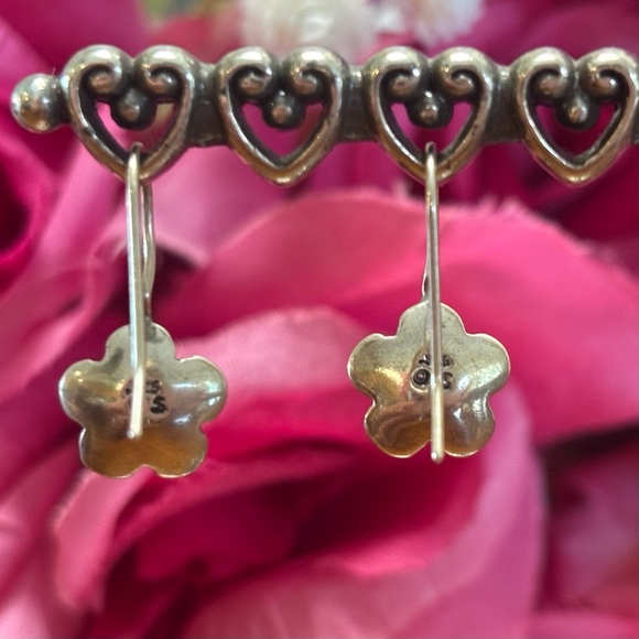 Silpada Sterling Silver ‘Ever-so-sweet’ Pearl Flower Earrings W0791 Rare - Picture 12 of 15